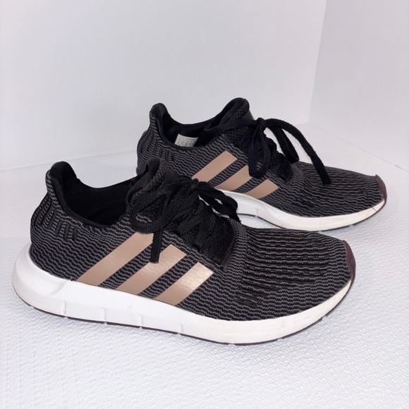 adidas Shoes - Adidas Swift Run Athletic Running Shoes Sneakers Black Rose Gold Women's